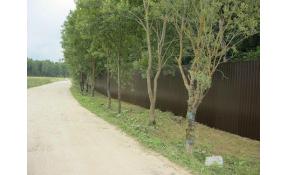 “Лесные пруды” Огорожена парковая часть поселка.