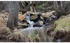 “Николины озёра” Рукотворный водопад на речке Плесенка